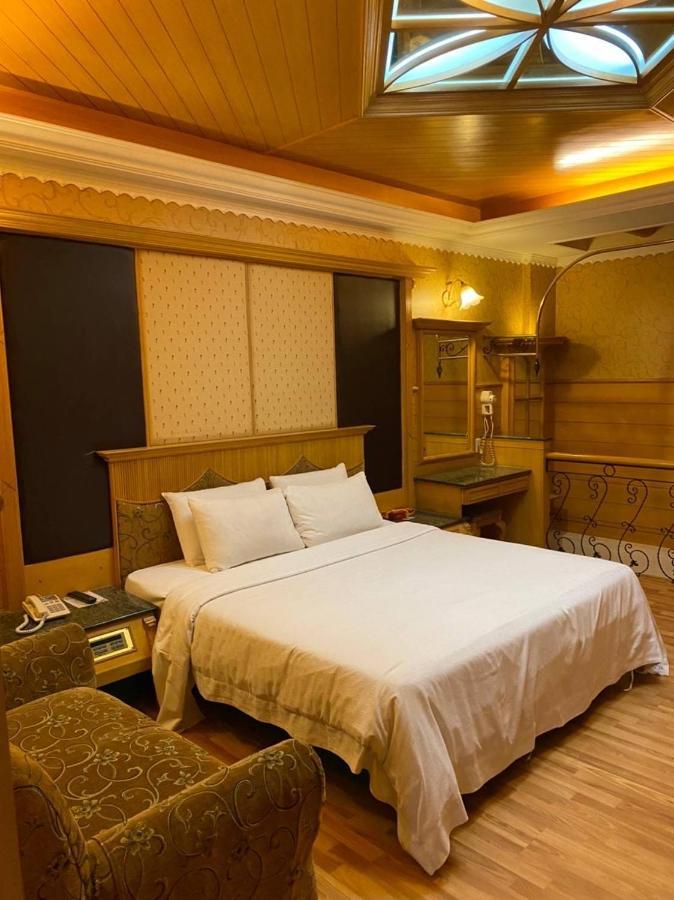 I Travel Motel - II Kaohsiung Eksteriør bilde